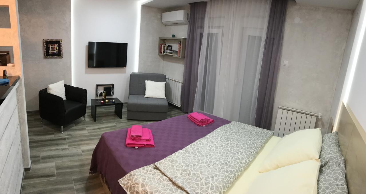 Lola Apartments Баня-Ковиляча Экстерьер фото